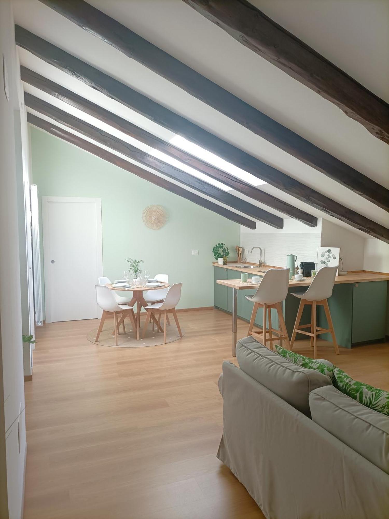Loving My Rooms 1 - Deliziosa Mansarda In Centro Gorizia Eksteriør billede